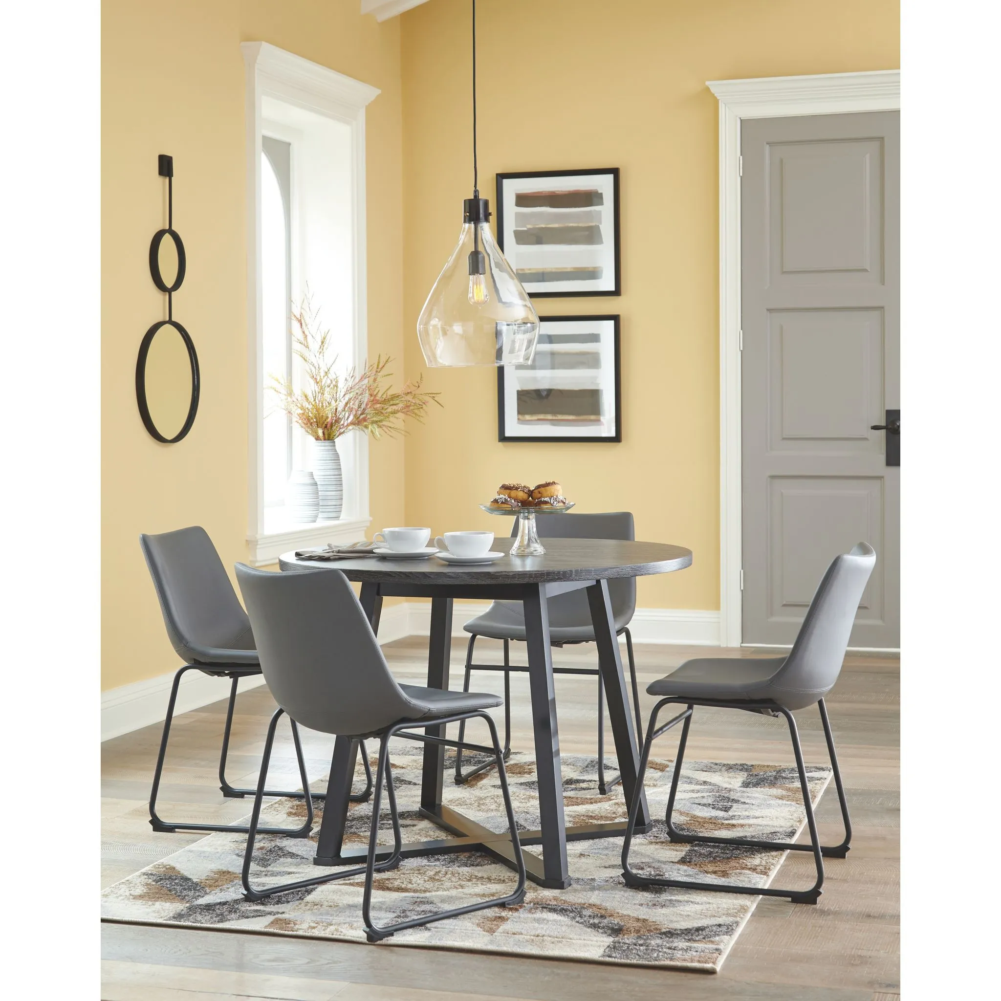 Centiar Dining Set