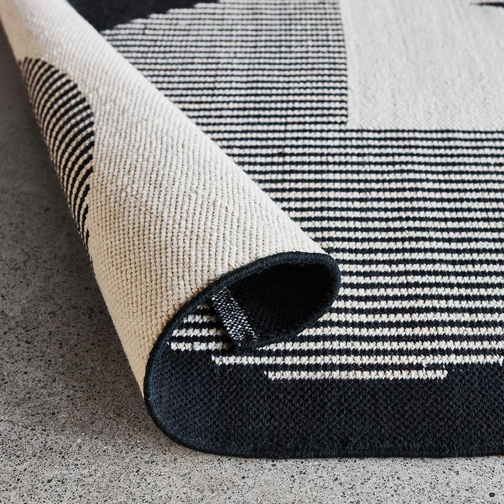 Construct Reversible Rug - Versa