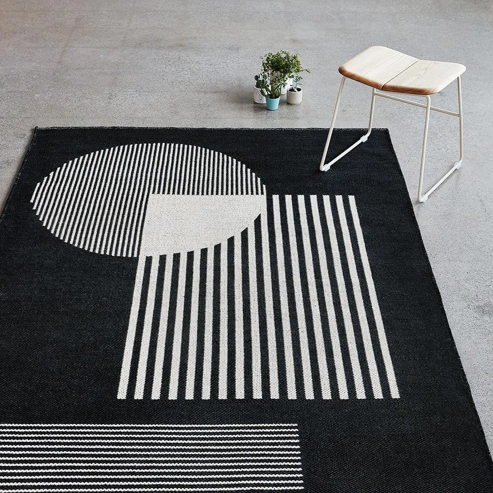 Construct Reversible Rug - Versa