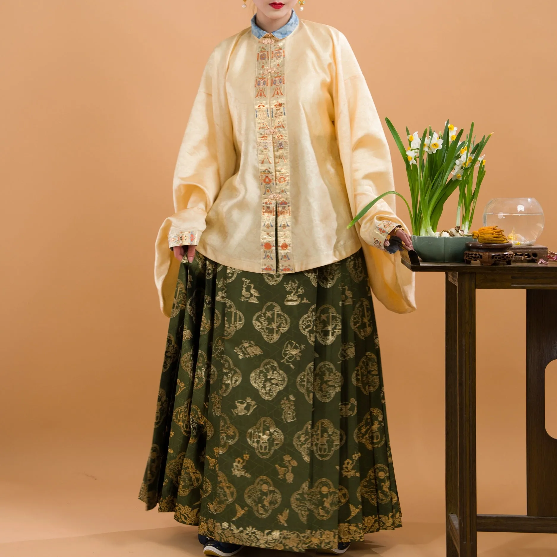 Jie Qi 节气 Lunisolar Term Mamian Skirt