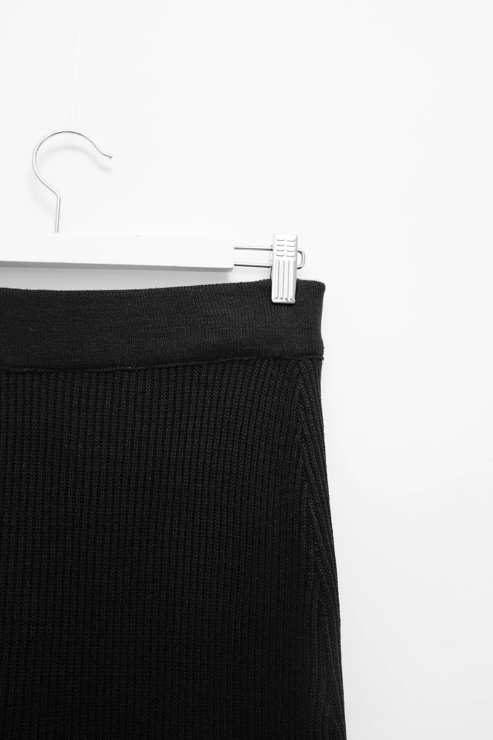 RIB KNIT BLACK LONG VINTAGE SKIRT