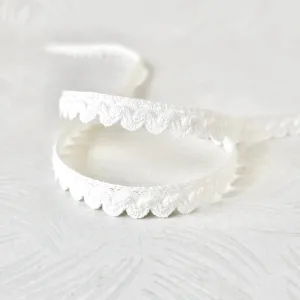 Vintage Cotton Scalloped Trim