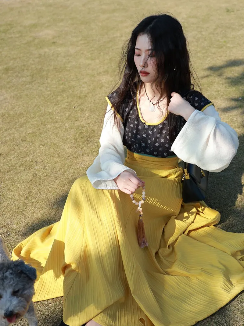 Xuyu 须臾 A Moment in the Early Tang Chuiling Banbi Jacket & Poqun Broken Skirt Ruqun Set
